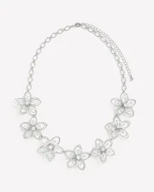Short Flower Necklace with Pearl