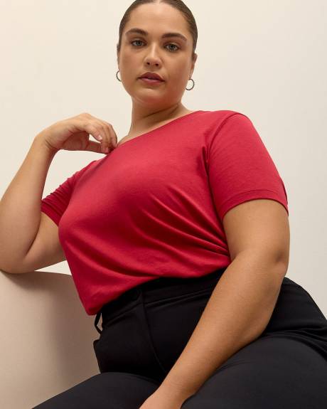 Boyfriend-Fit Short-Sleeve T-Shirt - PENN. Essentials