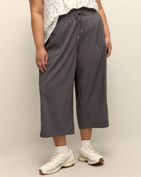 Pantalon court extensible à jambe large, tissu responsable - Active Zone