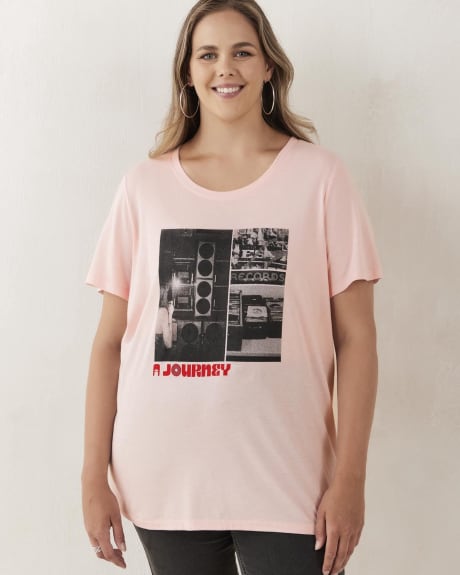 T-shirt imprimé avec col en U, coupe boyfriend