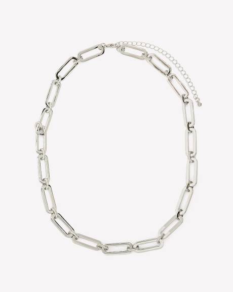 Collier court argenté à mailles allongées