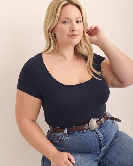 Rounded-Neck Baby Tee - Addition Elle - PENN. Essentials