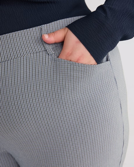 Pantalon capri avec poches, coupe ingénieuse - Essentiels PENN.
