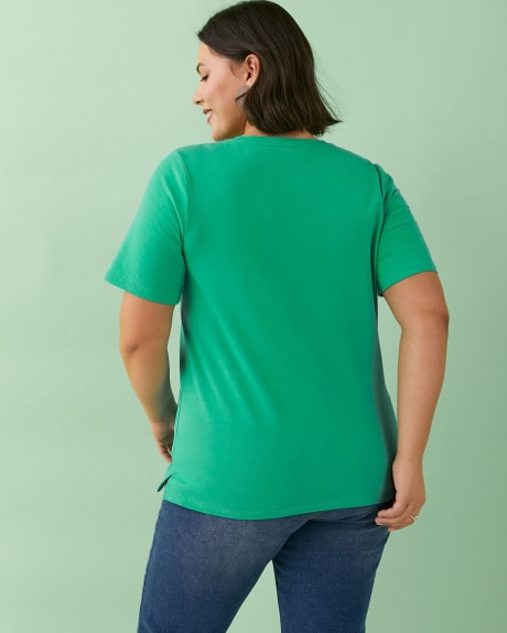 T-shirt en coton col en V, coupe silhouette - Addition Elle