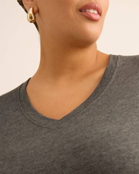 T-shirt coupe boyfriend, tissu responsable - Essentiels PENN. T-shirt coupe boyfriend, tissu responsable - Essentiels PENN.