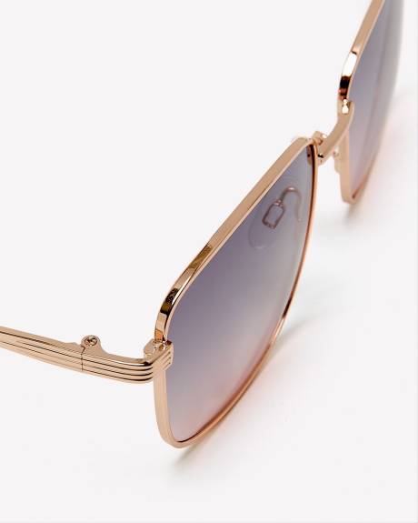 Lunettes de soleil carrées avec monture en métal