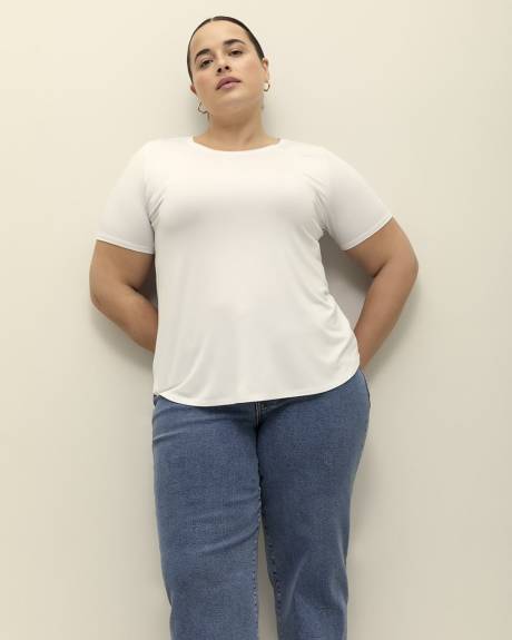 Modern-Fit Crew Neck T-Shirt - Addition Elle - PENN. Essentials
