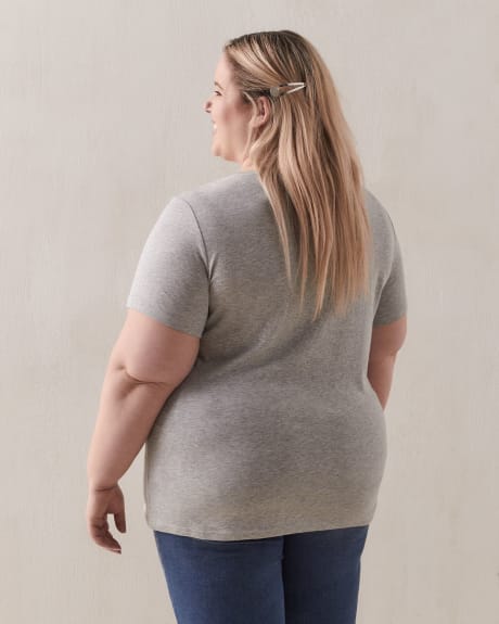 Boyfriend Fit Scoop Neck T-Shirt - In Every Story