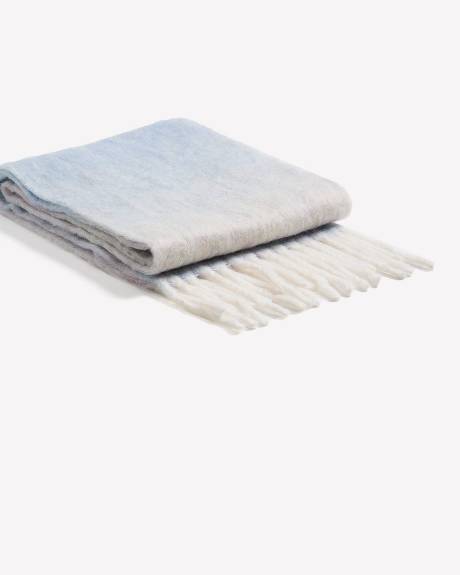 Écharpe douce aux couleurs dégradées