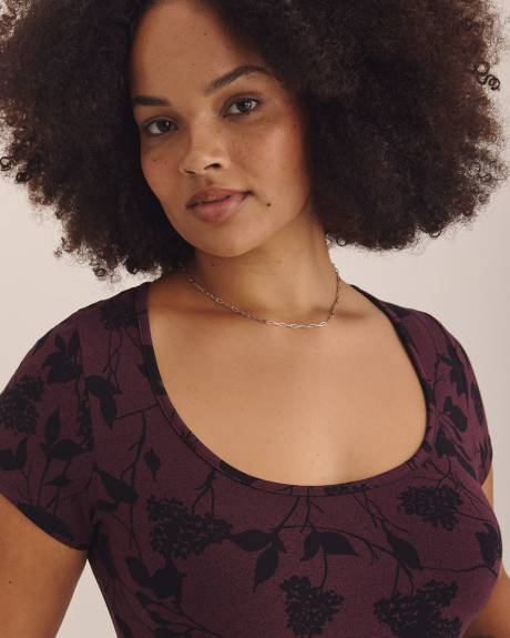 T-shirt ajusté à encolure arrondie - Addition Elle - Essentiels PENN.