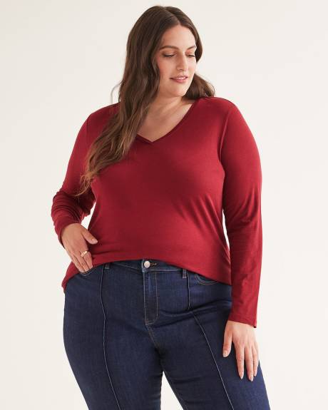 Girlfriend-Fit Long-Sleeve T-Shirt - PENN. Essentials