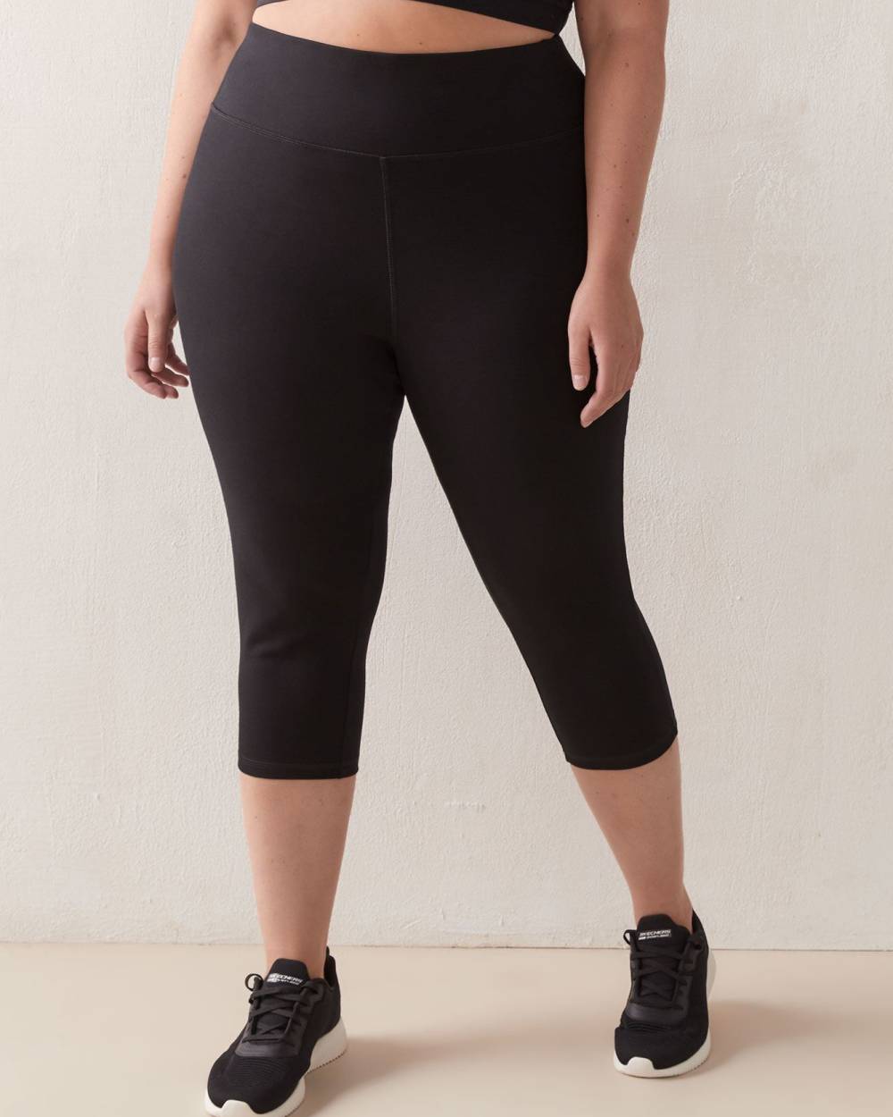 Black Capri Legging - Active Zone