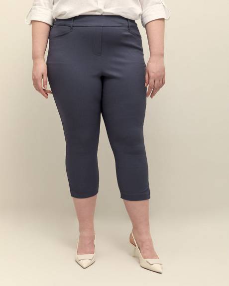 Savvy-Fit Textured Cropped Pant with Pockets