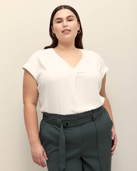 Responsible, White Cap-Sleeve V-Neck Blouse