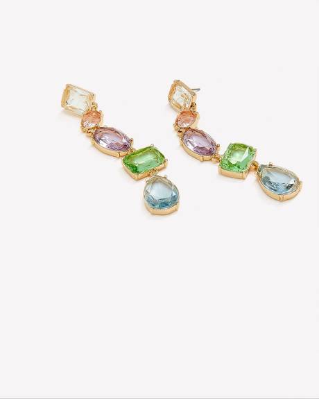 Boucles d'oreilles linéaires pendantes avec pierres