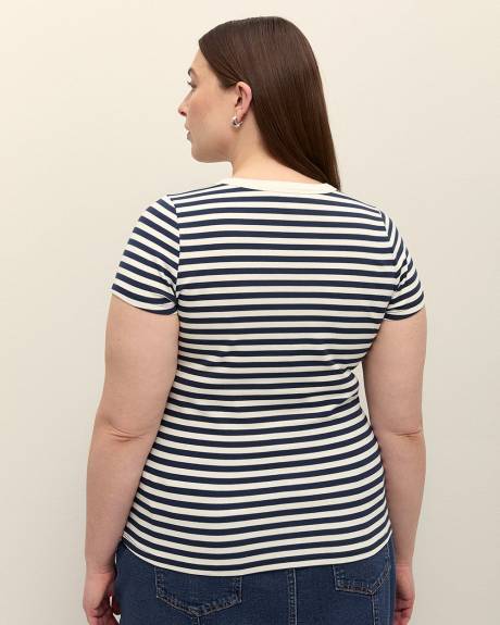 Short-Sleeve Bodycon T-Shirt - Addition Elle - PENN. Essentials