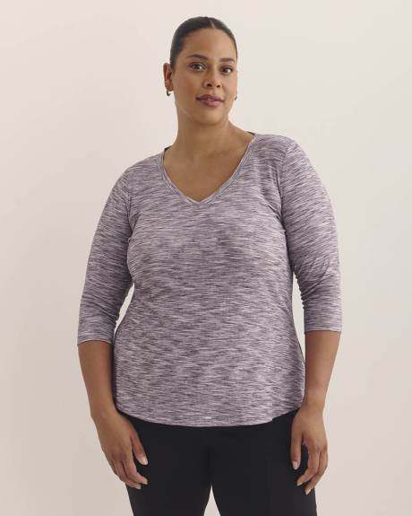 Ribbed 3/4-Sleeve V-Neck T-Shirt - Active Zone