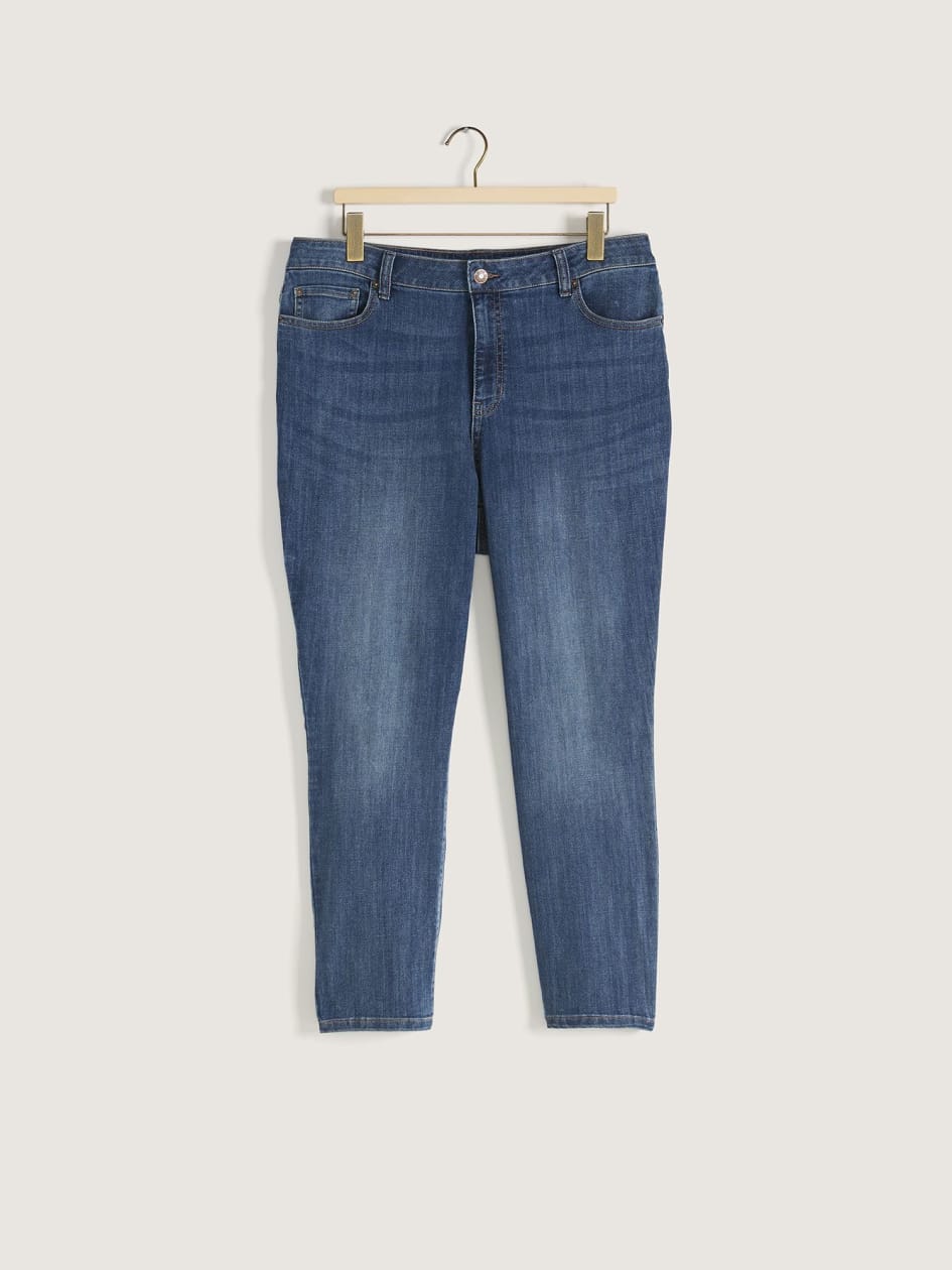 Universal Fit, Petite, Straight Leg Jean - d/C JEANS