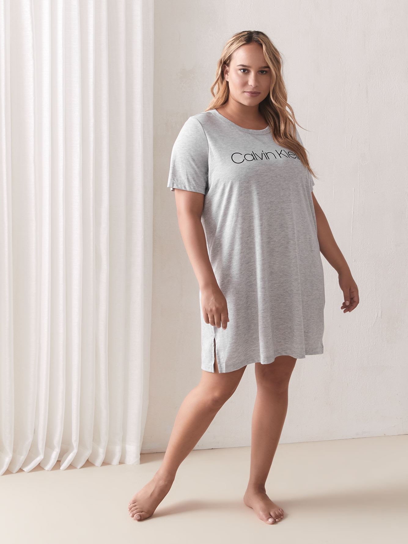 Robe de nuit à manches courtes Calvin Klein Penningtons