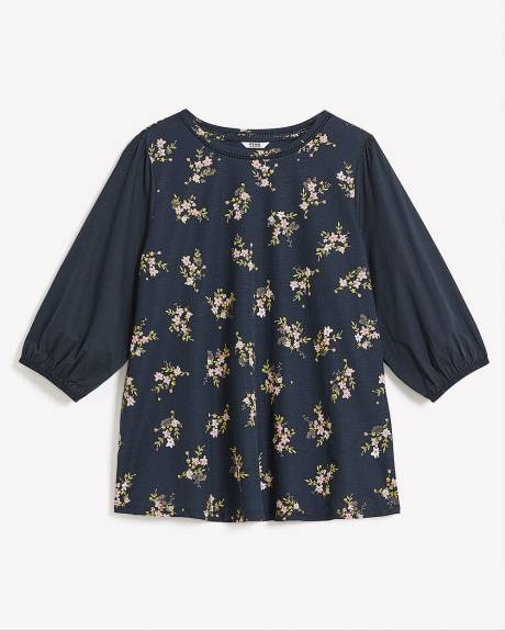 Crew-Neck Knit Top with Puffy-Sleeves