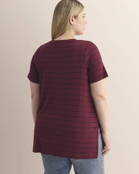 Modern Fit Short-Sleeve Tunic - PENN. Essentials