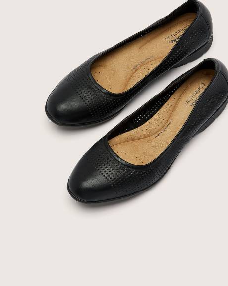 Wide Width, Jenette Ease Flat Shoe - Clarks