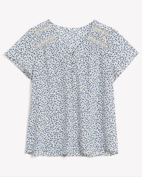 Short-Sleeve Swing Blouse with Crocheted Details