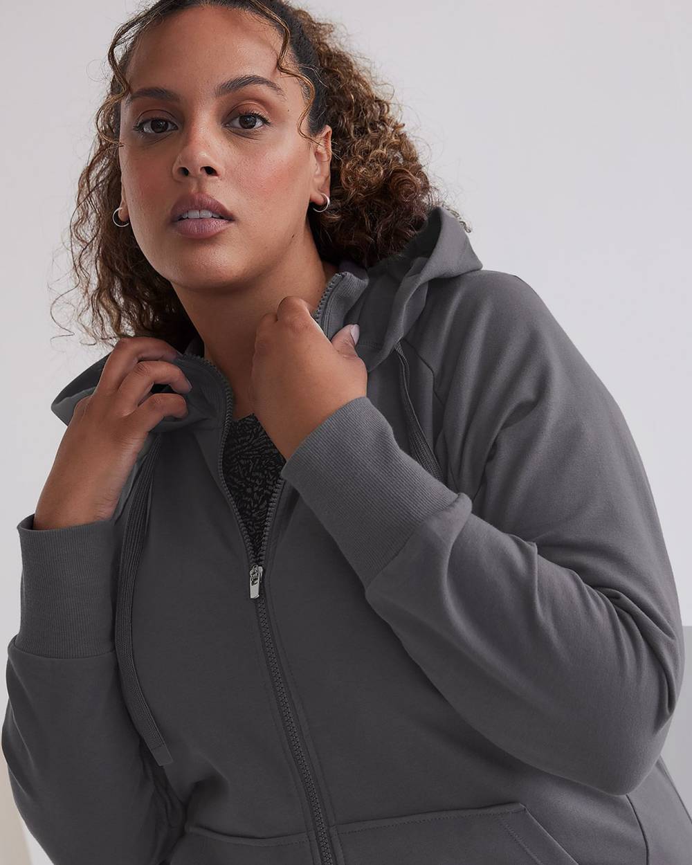 LongSleeve Hooded Jacket Active Zone Penningtons