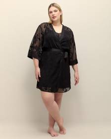 Peignoir noir avec détails en satin - Déesse Collection