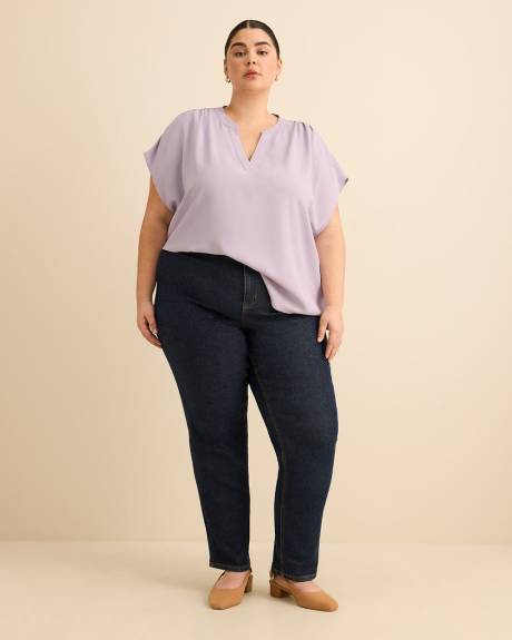 Extended-Sleeve Split Neck Shirt