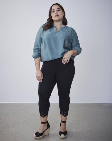 Fashion Capri Legging with Eyelet Embroidery