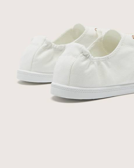 Espadrille avec talon souple, pied large