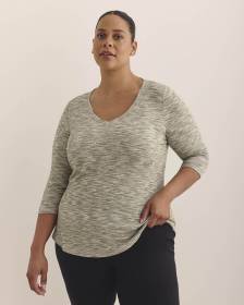 Ribbed 3/4-Sleeve V-Neck T-Shirt - Active Zone