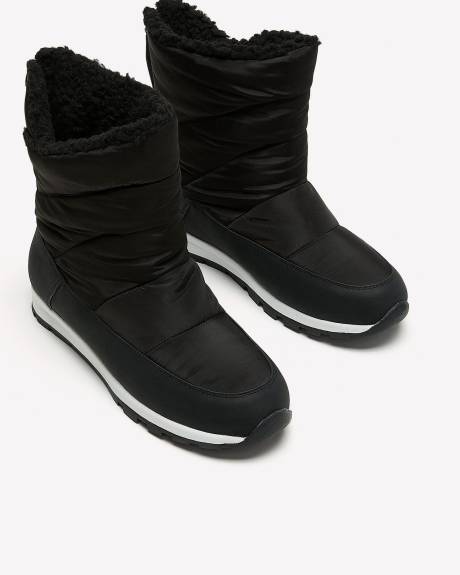 Bottes d'hiver matelassées avec fermeture à glissière à l'arrière, pied très large