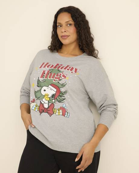 Pull gris à col rond avec imprimé de Snoopy des Fêtes