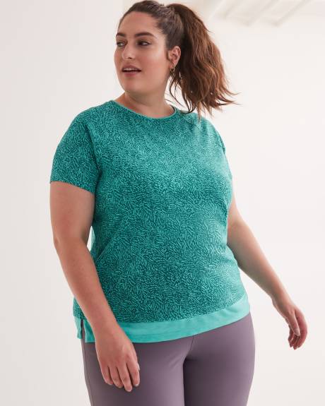 Abstract Print Raglan-Sleeve Fooler Tee - Active Zone
