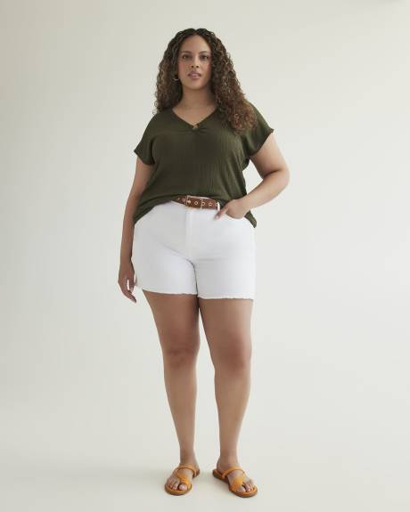 Responsible, Curvy-Fit Frayed Hem Denim Shorts, White - d/C JEANS