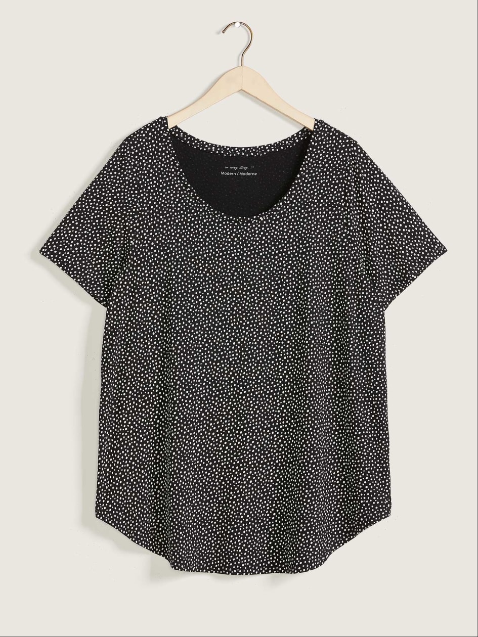 Modern-Fit Scooped Neck Printed Tee - In Every Story
