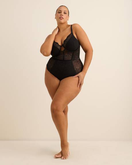 Maillot de corps cheeky noir en dentelle non doublé, avec armatures - Déesse Collection Maillot de corps cheeky noir en dentelle non doublé, avec armatures - Déesse Collection