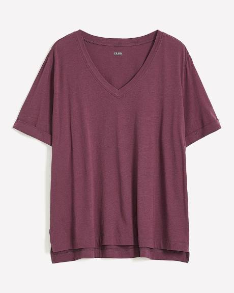 Responsible, Boyfriend-Fit V-Neck Tee - PENN. Essentials