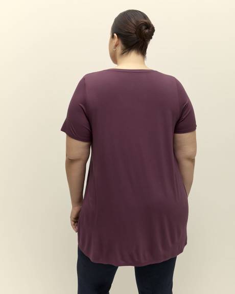 Modern-Fit Short-Sleeve Tunic - PENN. Essentials