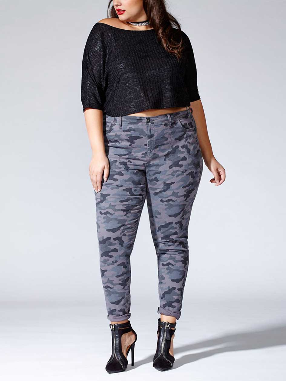 Tess Holliday Elbow Sleeve Foil Print Crop Top Penningtons