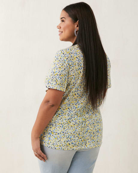 Printed Crew-Neck Curvy Tee - In Every Story
