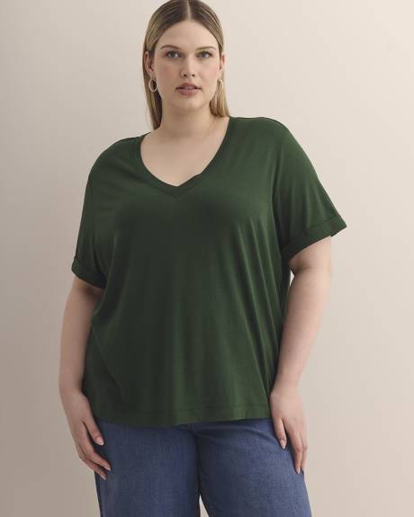 Responsible, Boyfriend-Fit V-Neck Tee - PENN. Essentials