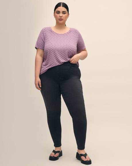 Responsible, Modern-Fit Scoop-Neck Tee - PENN. Essentials