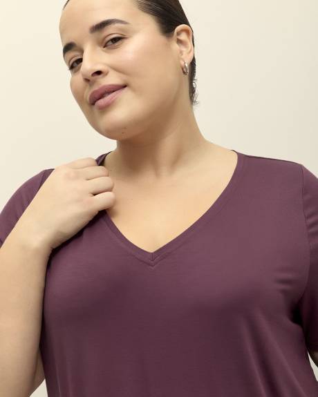 Modern-Fit Short-Sleeve Tunic - PENN. Essentials