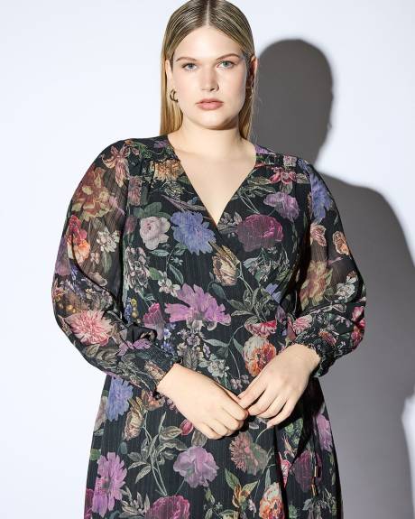 Meredith Shaw x PENN - Robe longue fleurie avec jupe portefeuille à volants