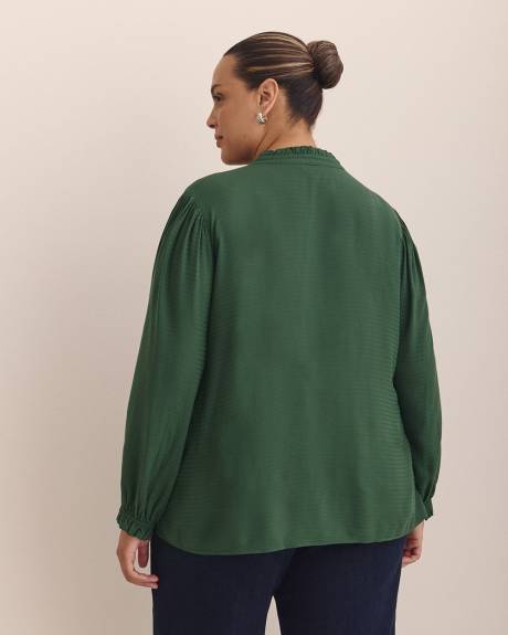 Responsible, Long-Sleeve Mao Split Neck Blouse