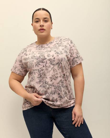 Boyfriend-Fit Short-Sleeve Crewneck T-Shirt - PENN. Essentials