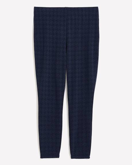 Textured Fashion Legging - PENN. Essentials
